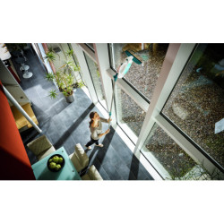 Čistič oken Leifheit Window Cleaner + tyč 43 cm + mop na okna