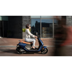 skuter elektryczny Segway E125S