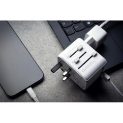 Adapter podróżny FIXED Voyager pro EU, UK a USA/AUS, s 1xUSB-C a 2xUSB výstupem, GaN, PD 30W