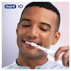 Wymienne szczoteczki Oral-B iO Gentle Care White 4 ks